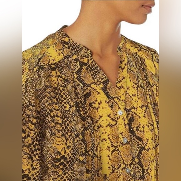 Nanette Lepore Snakeskin Print Button Down Top Size Medium - Picture 6 of 12